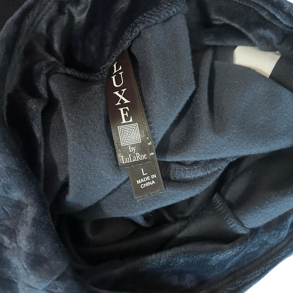 LuLaRoe LUXE Leggins Size Large Navy Velour - Picture 6 of 6